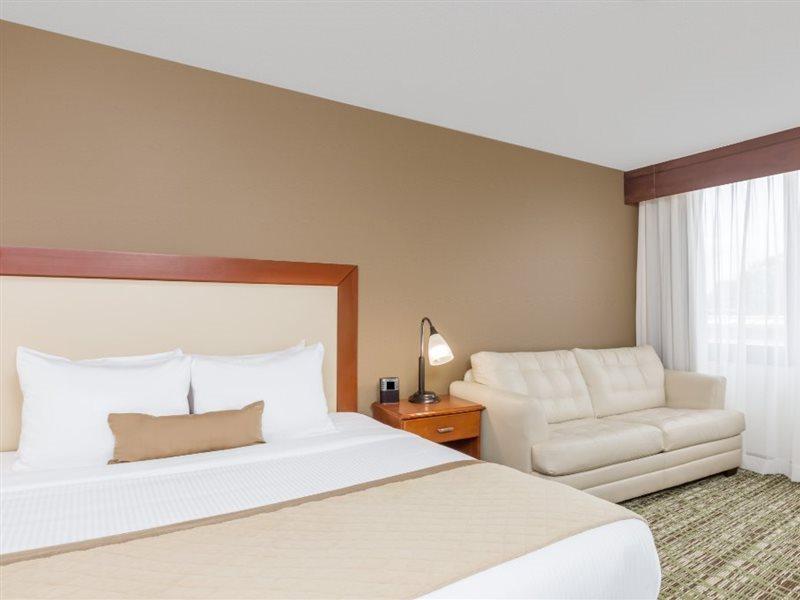 Clarion Hotel & Suites Mount Laurel Esterno foto