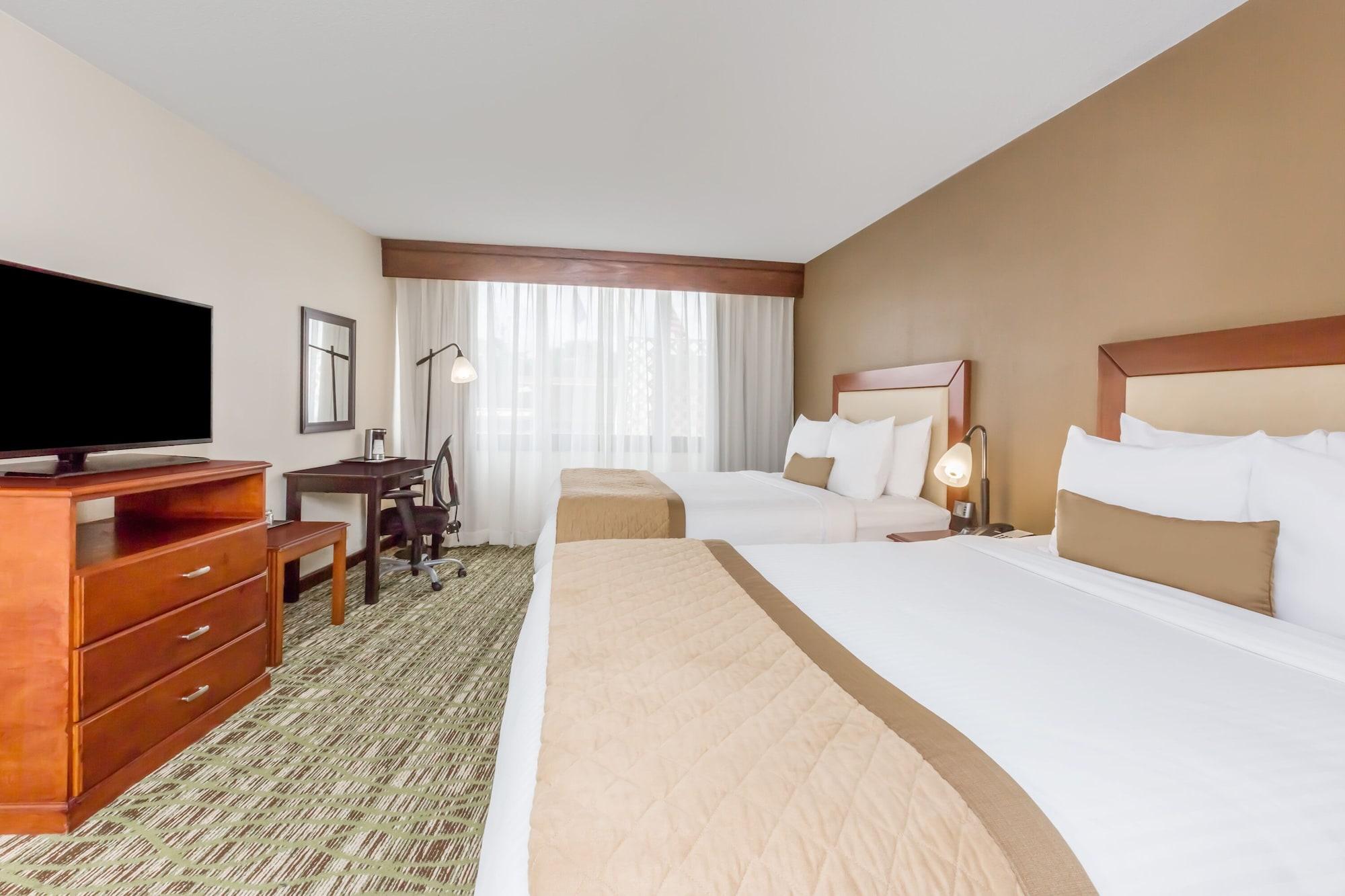 Clarion Hotel & Suites Mount Laurel Esterno foto