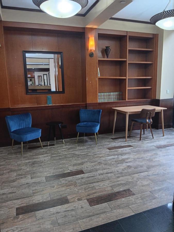 Clarion Hotel & Suites Mount Laurel Esterno foto