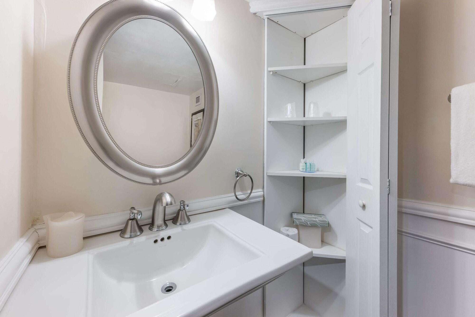 Clarion Hotel & Suites Mount Laurel Esterno foto